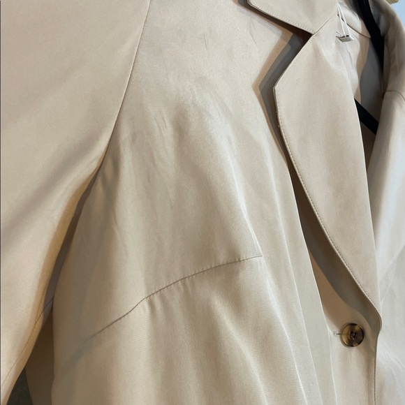 Lafayette 148 New York Beige Silk Button Down Blouse – Career Top Size 12 NWT - Picture 7 of 16